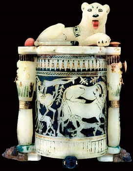 ５ライオンの飾りのついた化粧容器 (622x800).jpg